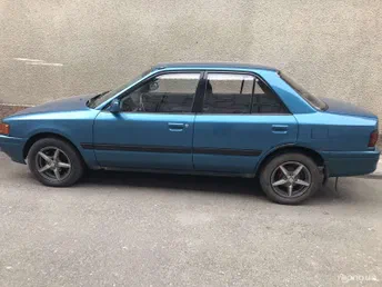 Mazda 323 1993