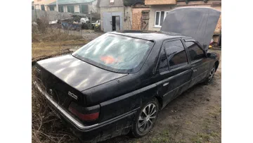 Peugeot 605 1992