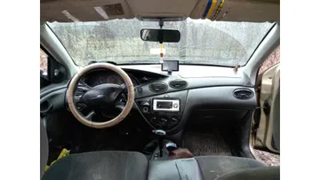 Ford Focus 2000