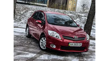 Toyota Auris 2012