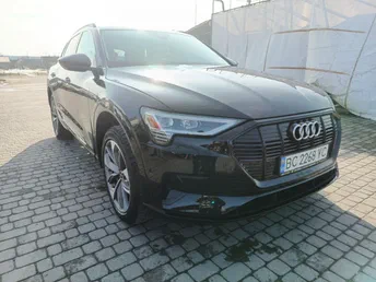 Audi e-tron 2021