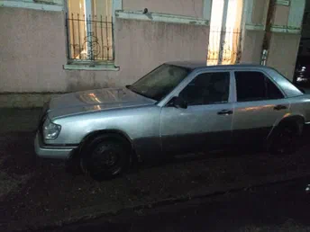 Mercedes-Benz E-Класс 1992