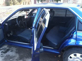 Opel Rekord 1986