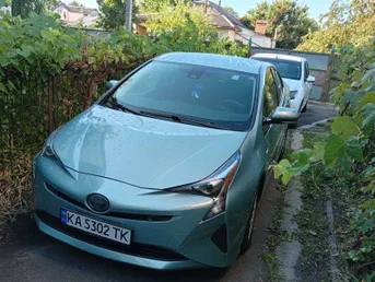 Toyota Prius 2018