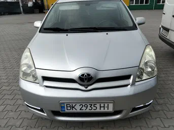 Toyota Corolla Verso 2005