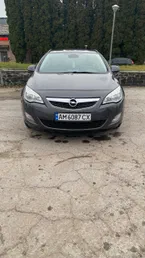 Opel Astra 2011