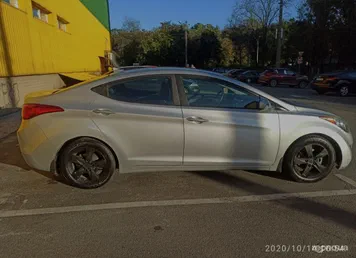 Hyundai Elantra 2013