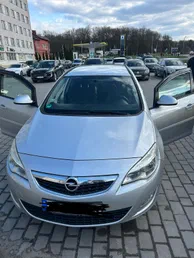 Opel Astra 2011