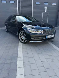 BMW 7 серии 2017