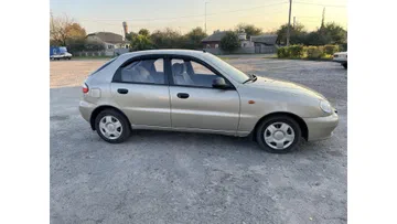 Daewoo Lanos 2011