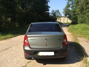 Renault Logan 2011