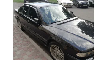 BMW 7 серии 2000