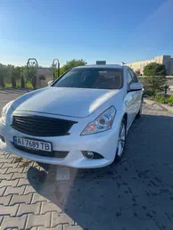 Infiniti G 2013
