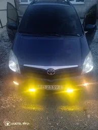 Toyota Corolla Verso 2001