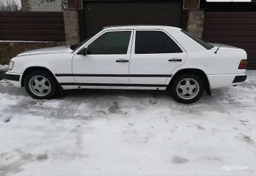 Mercedes-Benz E-Класс 1988