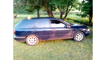 Volvo V40 1999