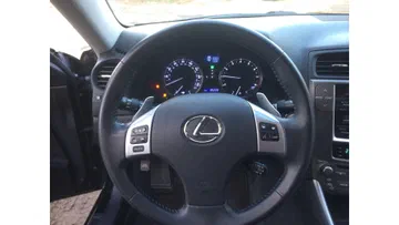 Lexus IS 2011