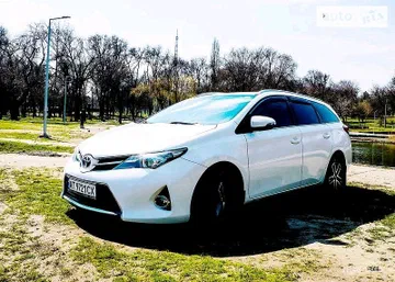 Toyota Auris 2014