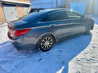 Hyundai Sonata 2010