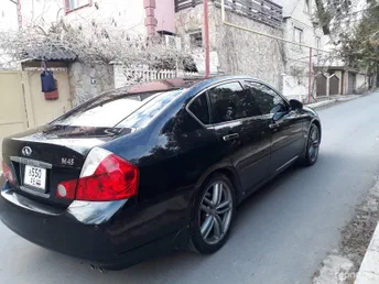 Infiniti M 2007