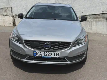 Volvo V60 2015