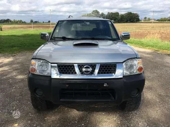 Nissan Navara (Frontier) 2004