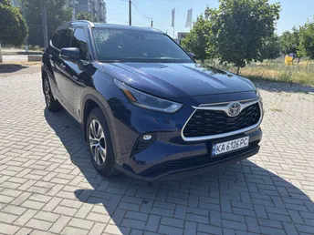 Toyota Highlander 2021