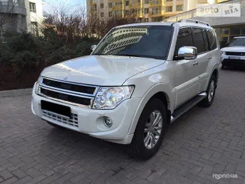 Mitsubishi Pajero 2014