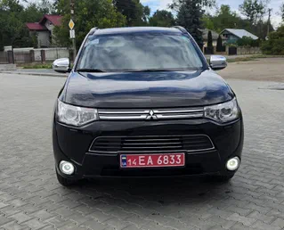 Mitsubishi Outlander 2014