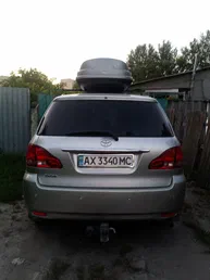 Toyota Avensis Verso 2003