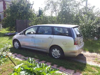 Mitsubishi Grandis 2008