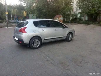 Peugeot 3008 2011