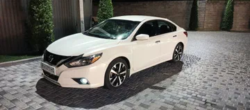 Nissan Altima 2017