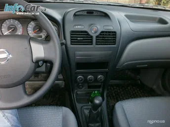 Nissan Almera 2012