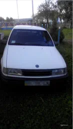 Opel Vectra 1990