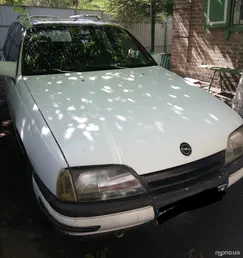 Opel Omega 1990