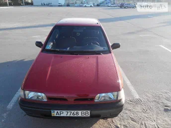 Nissan Sunny 1992