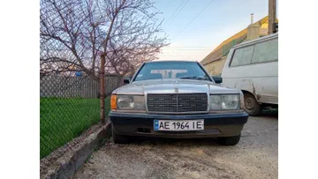 Mercedes-Benz C-Класс 1989