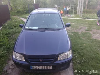 Mitsubishi Space Star 2000
