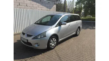 Mitsubishi Grandis 2006