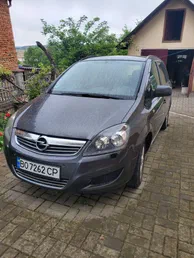 Opel Zafira 2012