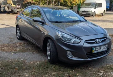 Hyundai Solaris 2012
