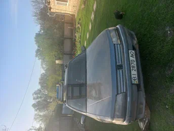 Peugeot 605 1992