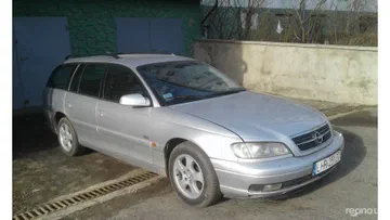 Opel Omega 2000