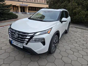 Nissan Rogue 2024