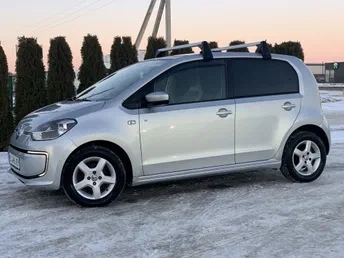 Volkswagen up! 2014