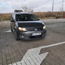 Volkswagen Touran 2011