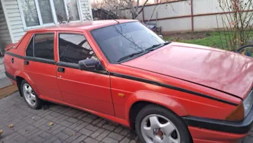 Alfa Romeo 75 1986