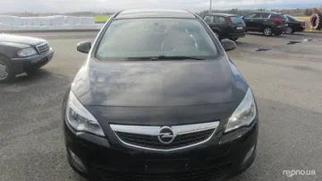 Opel Astra 2012