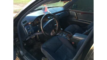 Mercedes-Benz E-Класс 1995
